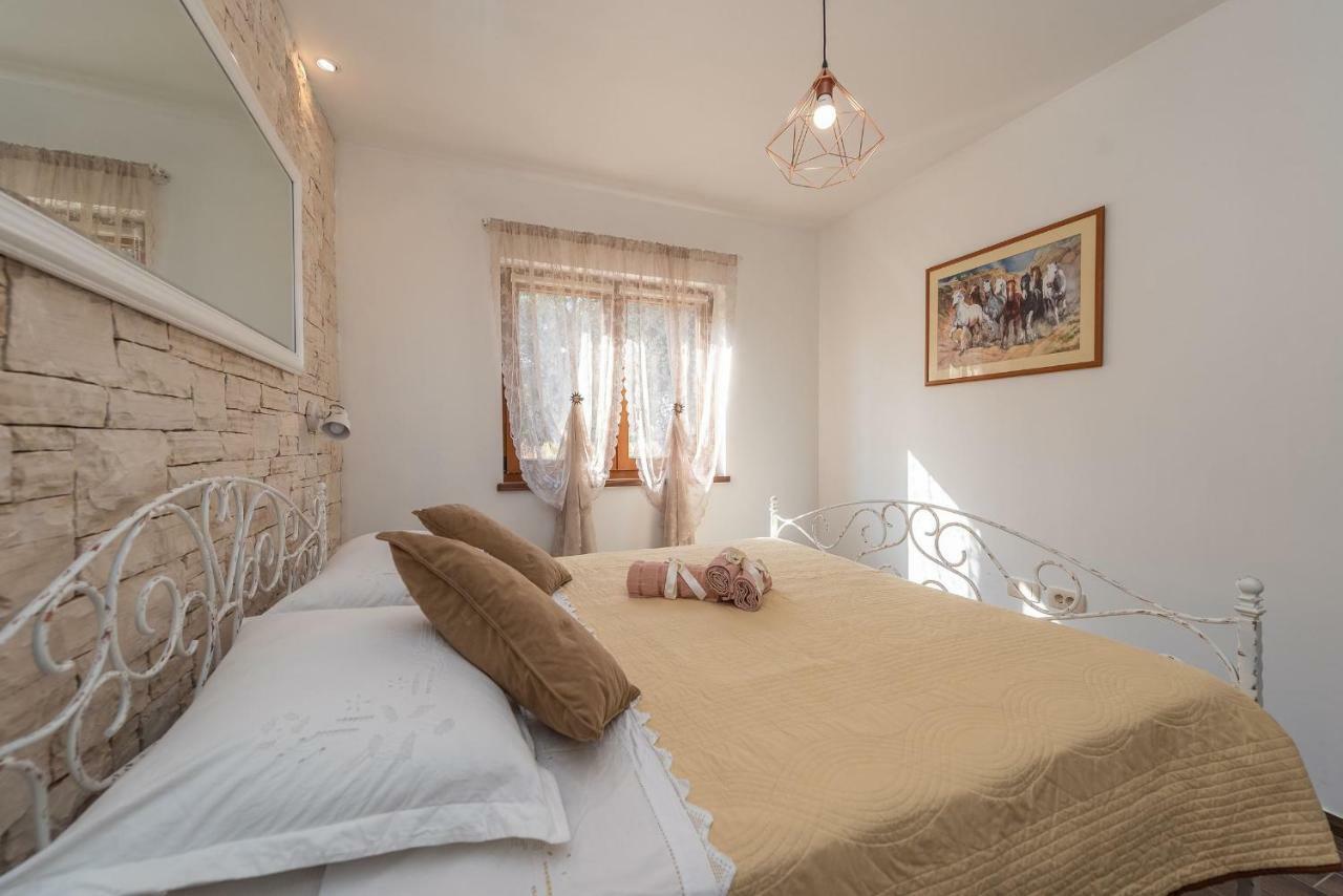 Villa Aldonna Bibinje Exterior foto